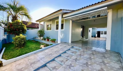 Casa com 3 dormitórios a venda no Bairro JK!