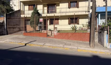 Casa 3 dormitórios bairro Nossa Senhora de Lourdes