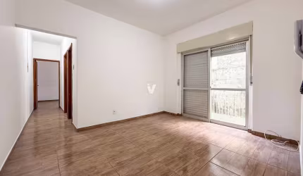 Apartamento 2 dormitórios no Centro, possibilidade para comercial