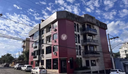 Apartamento com 3 Dormitórios, Lareira e Churrasqueira no Menino Jesus