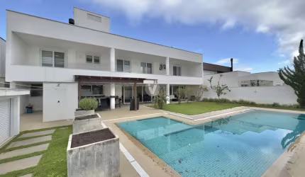 Casa de cinema em um dos melhores condomínios da cidade!