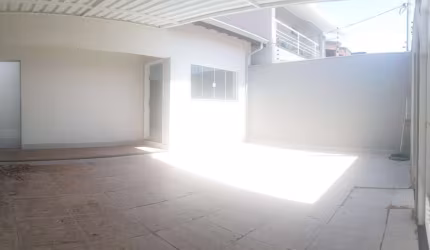CASA A VENDA EM AMERICANA