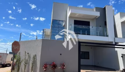 Sobrado com 3 dormitórios à venda, 154 m² por R$ 1.190.000,00 - FAG - Cascavel/PR