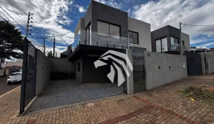 Sobrado com 3 dormitórios à venda, 125 m² por R$ 670.000,00 - Canadá - Cascavel/PR