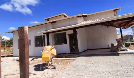 Casa em Jaboticatubas no condomínio Vale do Luar.