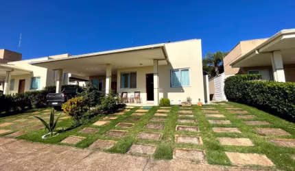 Casa com 3 dormitórios à venda, 155 m² por R$ 950.000,00 - Condomínio Quintas do Altíssimo  - Lagoa Santa/MG