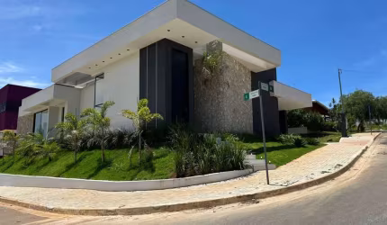 Maravilhosa casa em Condomínio Gran Royalle