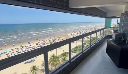 Frente mar total no Caiçara Praia Grande!