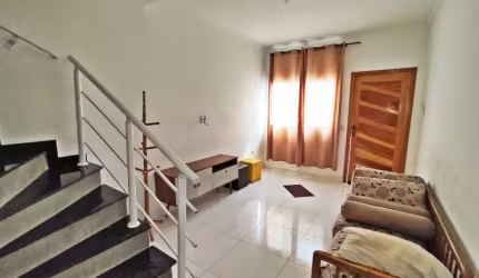 Sobrado de condomínio na Tupi Praia Grande