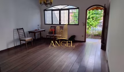 Casa térrea 2 dormitórios e 6 vagas - Vila Formosa