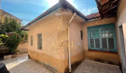 Terreno com 4 casas, 630m - Água Rasa