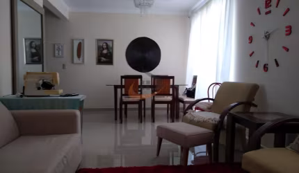 Sobrado Triplex 03 dormitórios e 02 vagas de garagem - Marapé - Santos