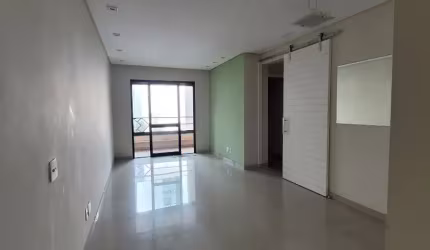 Vendo apto na Vila Mariana com 85m2, 3dorms, 1 suíte, ótimo lazer.