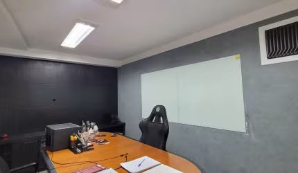 LINDA CASA COMERCIAL PARA LOCAÇÃO NA VILA CLEMENTINO!