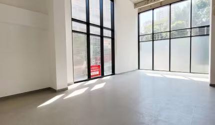 Alugo Extensa Loja na Vila Clementino com 150 m² Próximo ao Metrô
