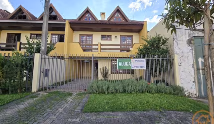 Sobrado com 3 quartos  para alugar, 177.00 m2 por R$4900.00  - Vila Izabel - Curitiba/PR