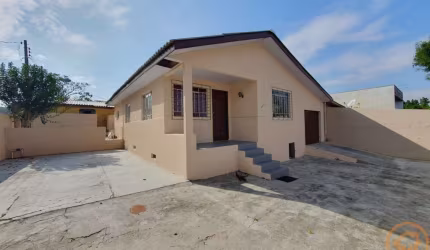 Casa Residencial com 3 quartos  para alugar, 85.00 m2 por R$2300.00  - Cajuru - Curitiba/PR
