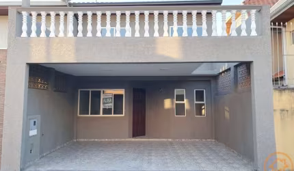 Sobrado com 3 quartos  para alugar, 100.00 m2 por R$2500.00  - Alto Boqueirao - Curitiba/PR