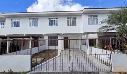 Sobrado com 4 quartos  para alugar, 105.26 m2 por R$2300.00  - Boqueirao - Curitiba/PR
