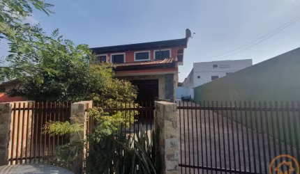 Sobrado com 4 quartos  à venda, 208.00 m2 por R$1190000.00  - Hauer - Curitiba/PR