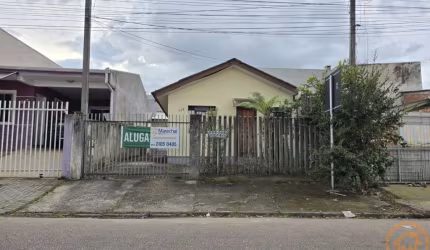 Casa Residencial com 3 quartos  para alugar, 75.00 m2 por R$2350.00  - Xaxim - Curitiba/PR