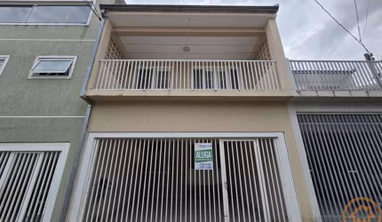 Sobrado com 3 quartos  para alugar, 120.00 m2 por R$2300.00  - Boqueirao - Curitiba/PR