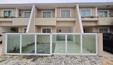 Sobrado com 3 quartos  para alugar, 105.20 m2 por R$3000.00  - Fanny - Curitiba/PR