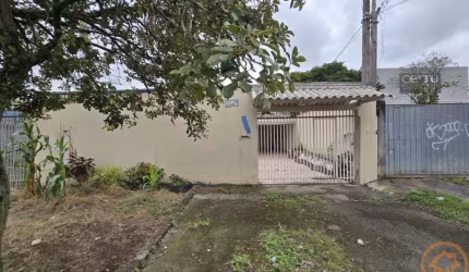 Casa Residencial com 4 quartos  para alugar, 150.00 m2 por R$2700.00  - Boqueirao - Curitiba/PR