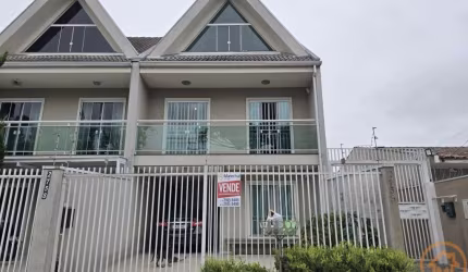 Sobrado com 3 quartos  à venda, 146.99 m2 por R$695000.00  - Hauer - Curitiba/PR
