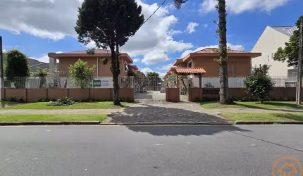 Sobrado com 3 quartos  para alugar, 109.15 m2 por R$3100.00  - Boqueirao - Curitiba/PR