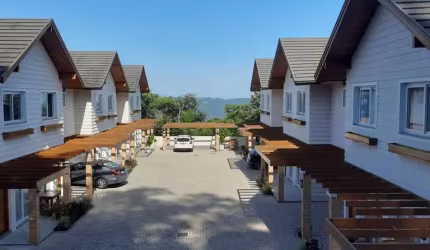 Casa para Venda no bairro Varzea Grande em Gramado, 2 quartos sendo 2 suítes, 1 vaga, 82 m² de área total, 82 m² privativos,