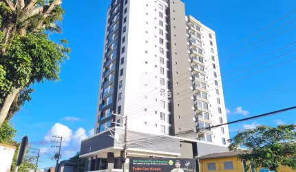 Apartamento com 2 quartos para alugar na Avenida Emanuel Pinto, 1711, Centro, Balneário Piçarras, 77 m2 por R$ 3.500