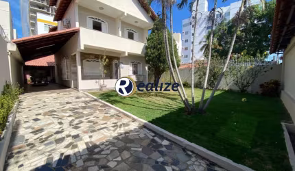 Casa Duplex composta por 6 quartos à venda na Praia do Morro, Guarapari-ES - Realize Negócios Imobiliários.