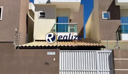 Imperdível casa à venda em Guarapari-ES, no bairro Santa Monica: 2 quartos, 1 suíte, 1 sala, 2 banheiros, 2 vagas de garagem, 85m².