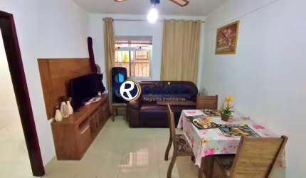 Apartamento de 1°andar com área externa á venda na Praia do Morro, Guarapari-ES