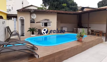 Casa  composta por 4 quartos com Área de Lazer á venda no bairro Ipiranga, Guarapari-ES - Realize Negócios Imobiliários.