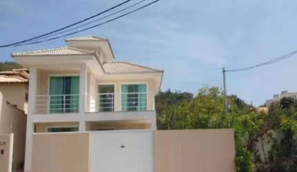 Casa para Venda em Cabo Frio, Ogiva, 4 dormitórios, 3 suítes, 4 banheiros, 6 vagas