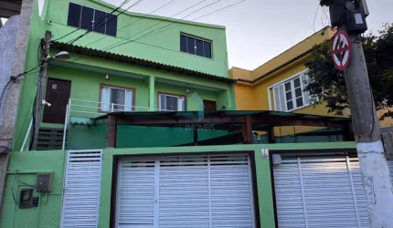 Casa para Venda em Cabo Frio, Centro, 8 dormitórios, 4 suítes, 8 banheiros, 3 vagas