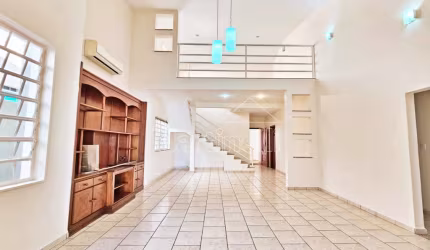 Casa residencial | comercial de 243m² de área construída à venda, próximo ao Novo Shopping - Bairro Ribeirânia, Ribeirão Preto/SP.