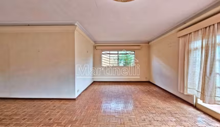Casa Sobrado Padrão em Ribeirão Preto