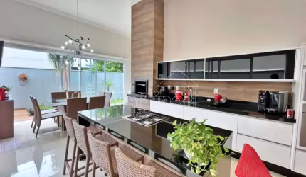 Casa térrea diferenciada de Alto Padrão com 144m² de área construida à venda no Condomínio Villa Romana I, próximo ao Novo Shopping - Bairro Recreio das Acácias, Ribeirão Preto/SP.