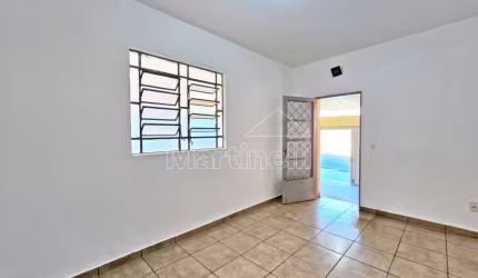 Casa térrea de 132m² de área construída para locação, próximo ao Savegnago Supermercados - Bairro Campos Elíseos, Ribeirão Preto/SP.