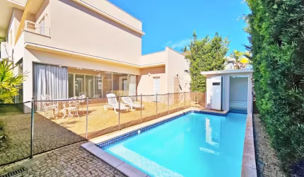 Casa térrea de 325m² de área construída para venda e locação no Condomínio Saint Gerard, Ribeirão Preto/SP.