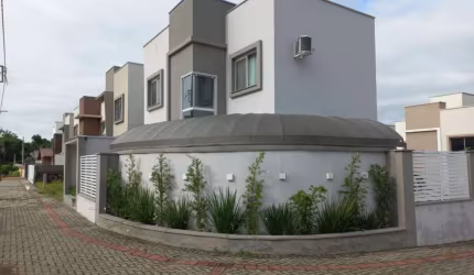 Casa com 3 dormitórios à venda no bairro Vila Germer em Timbó/SC