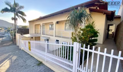 Casa com 3 dormitórios à venda no bairro Imigrantes em Timbó/SC