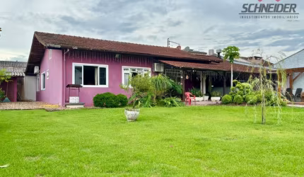 Casa com 3 dormitórios à venda no bairro Quintino em Timbó/SC