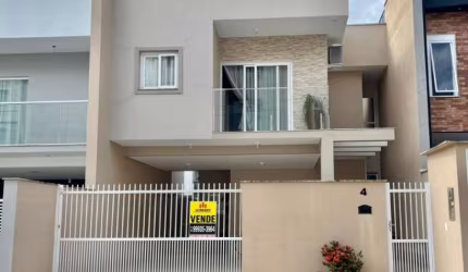 Casa com 3 dormitórios à venda no bairro Imigrantes em Timbó/SC