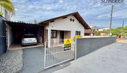 Casa com 3 dormitórios à venda no bairro Capitais em Timbó/SC
