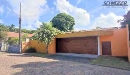 Casa com 4 dormitórios à venda no bairro Centro em Timbó/SC