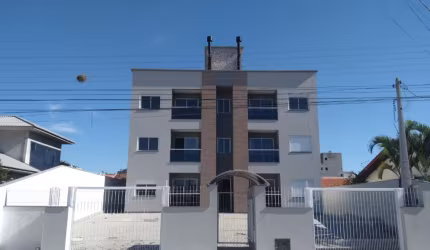 Oportunidade no Aririu a 300 metrops do lago. Novo